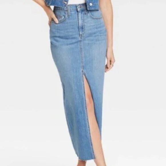 (NWT) Universal Thread Women's High-Rise Denim Maxi Skir - Picture 2 of 10